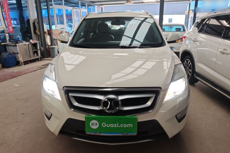 Used BAIC Senova X65 2015 2.0T automatic luxury version Front