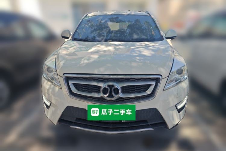 Used BAIC Senova X65 2015 2.0T Manual Luxury Edition Front