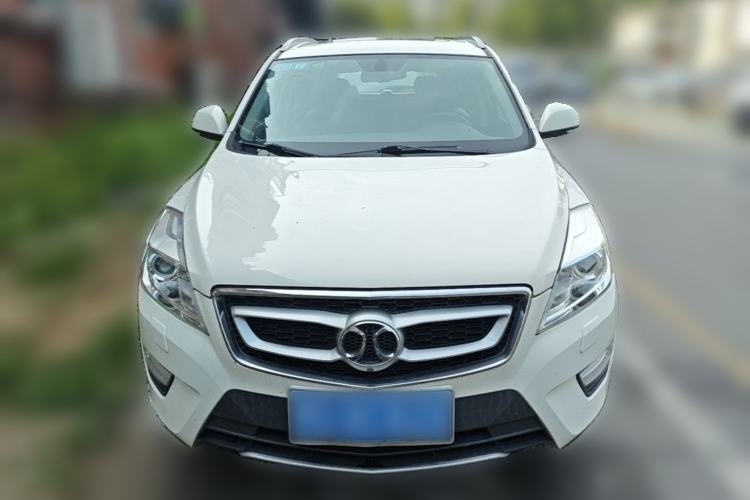 Used BAIC Senova X65 2015 2.0T automatic luxury version Front