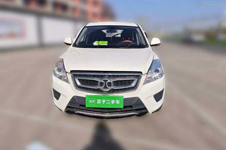 Used BAIC Senova X65 2015 2.0T manual Comfort trim level Front