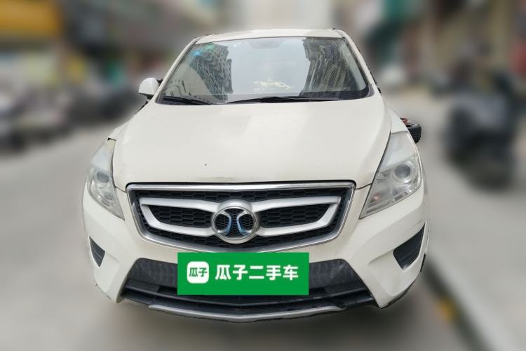 Used BAIC Senova X65 2015 2.0T manual Comfort trim level Front