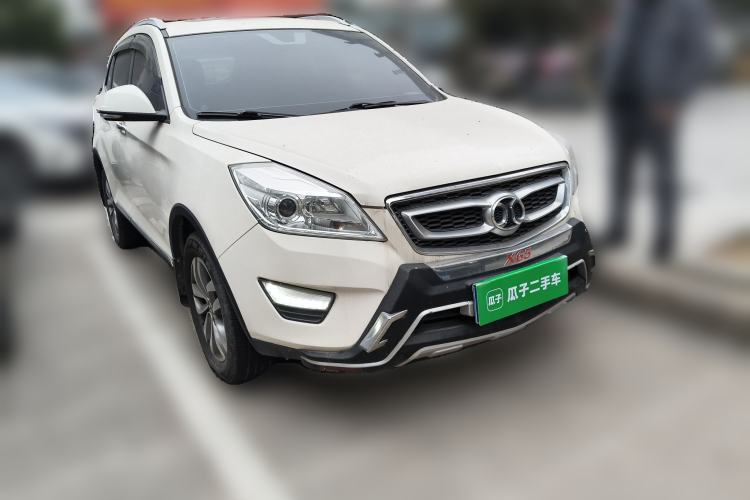 Used BAIC Senova X65 2015 2.0T Automatic Elite Model Front Right 45 Deg