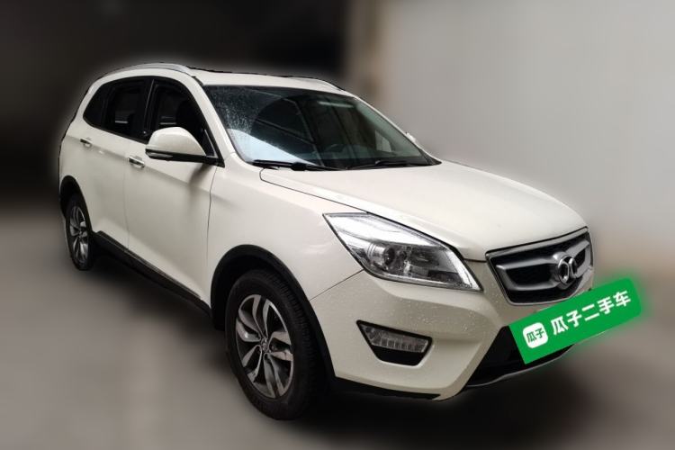 Used BAIC Senova X65 2015 2.0T Automatic Elite Model Front Right 45 Deg