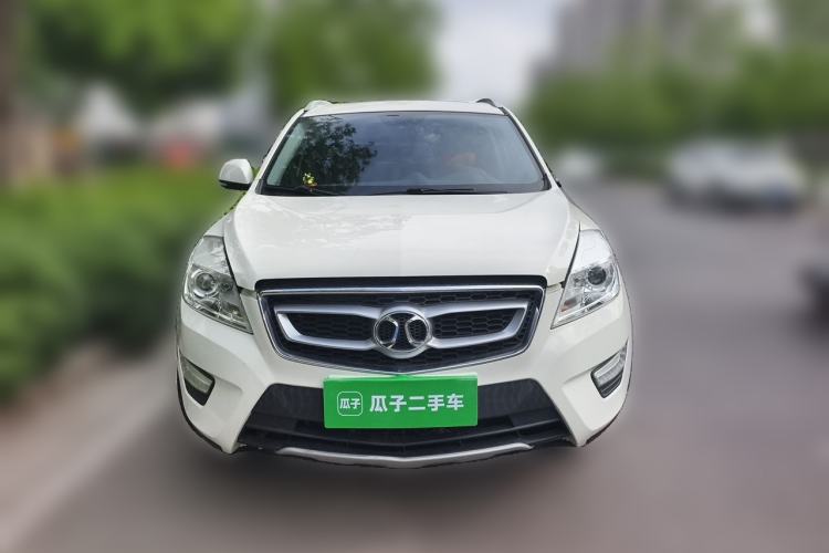 Used BAIC Senova X65 2015 2.0T Automatic Elite Model Front