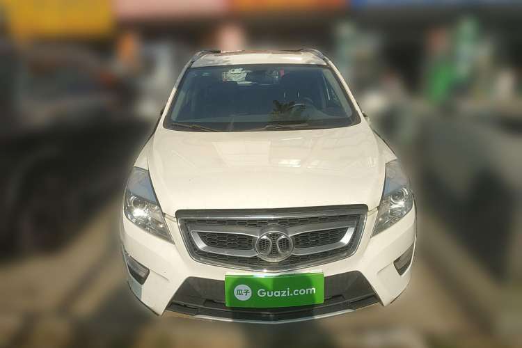 Used BAIC Senova X65 2015 2.0T Automatic Elite Model Front