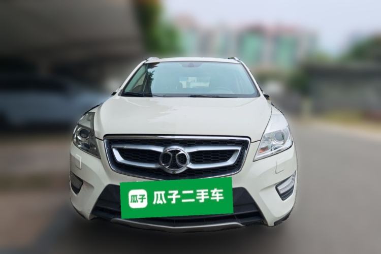 Used BAIC Senova X65 2015 2.0T automatic luxury version Front