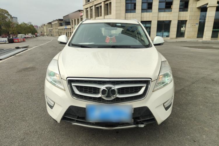 Used BAIC Senova X65 2015 2.0T Automatic Elite Model Front