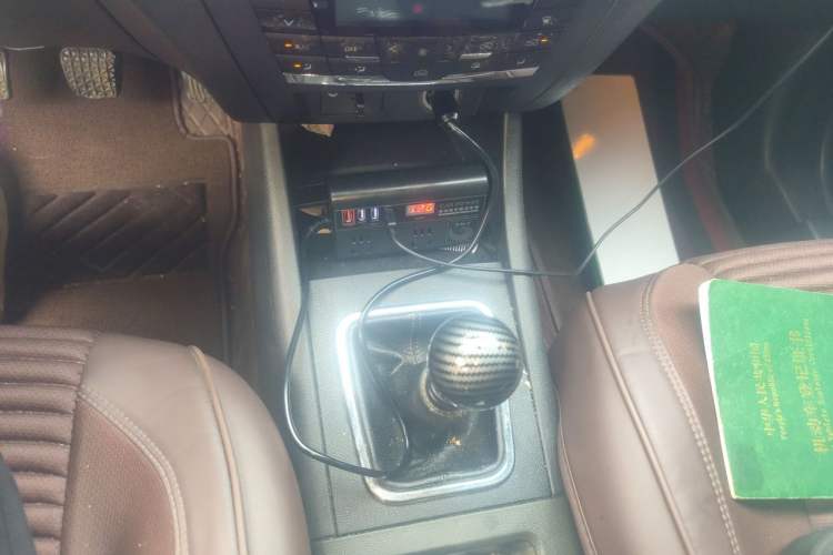 Used BAIC Senova X65 2015 2.0T manual Comfort trim level Gear Lever
