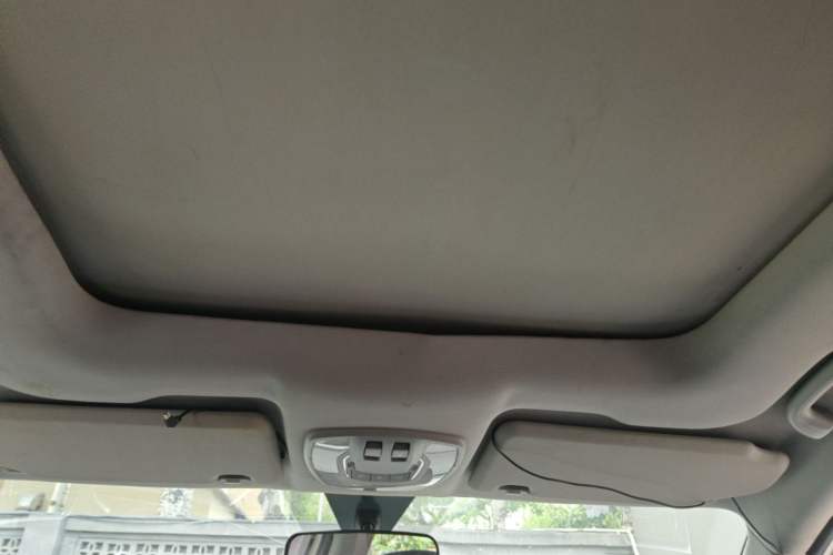 Used BAIC Senova X65 2015 2.0T Automatic Elite Model Headliner