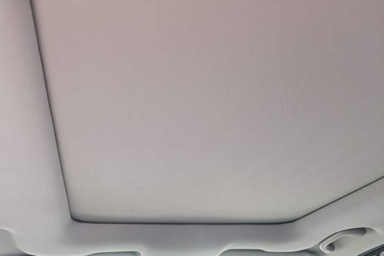 Used BAIC Senova X65 2015 2.0T Automatic Elite Model Headliner