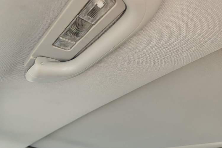 Used BAIC Senova X65 2015 2.0T Automatic Elite Model Headliner