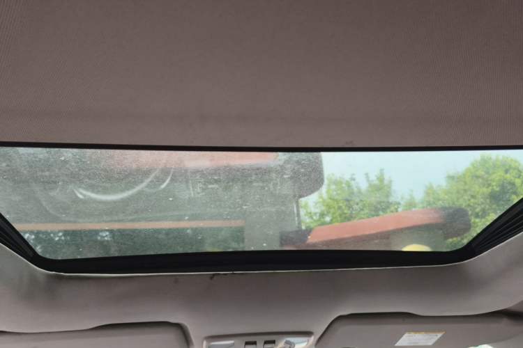 Used BAIC Senova X65 2015 2.0T Automatic Elite Model Headliner