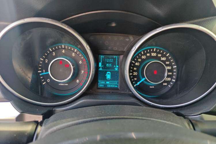 Used BAIC Senova X65 2015 2.0T Manual Luxury Edition Instrument Cluster