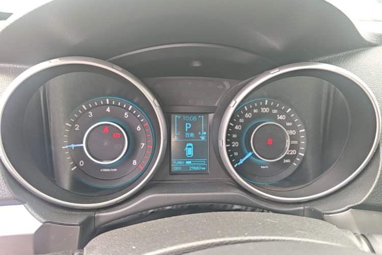 Used BAIC Senova X65 2015 2.0T Automatic Elite Model Instrument Cluster