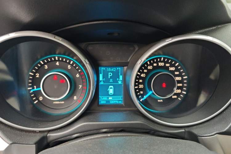 Used BAIC Senova X65 2015 2.0T Automatic Elite Model Instrument Cluster