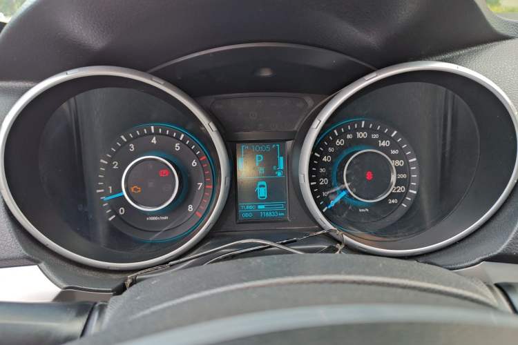 Used BAIC Senova X65 2015 2.0T Automatic Elite Model Instrument Cluster