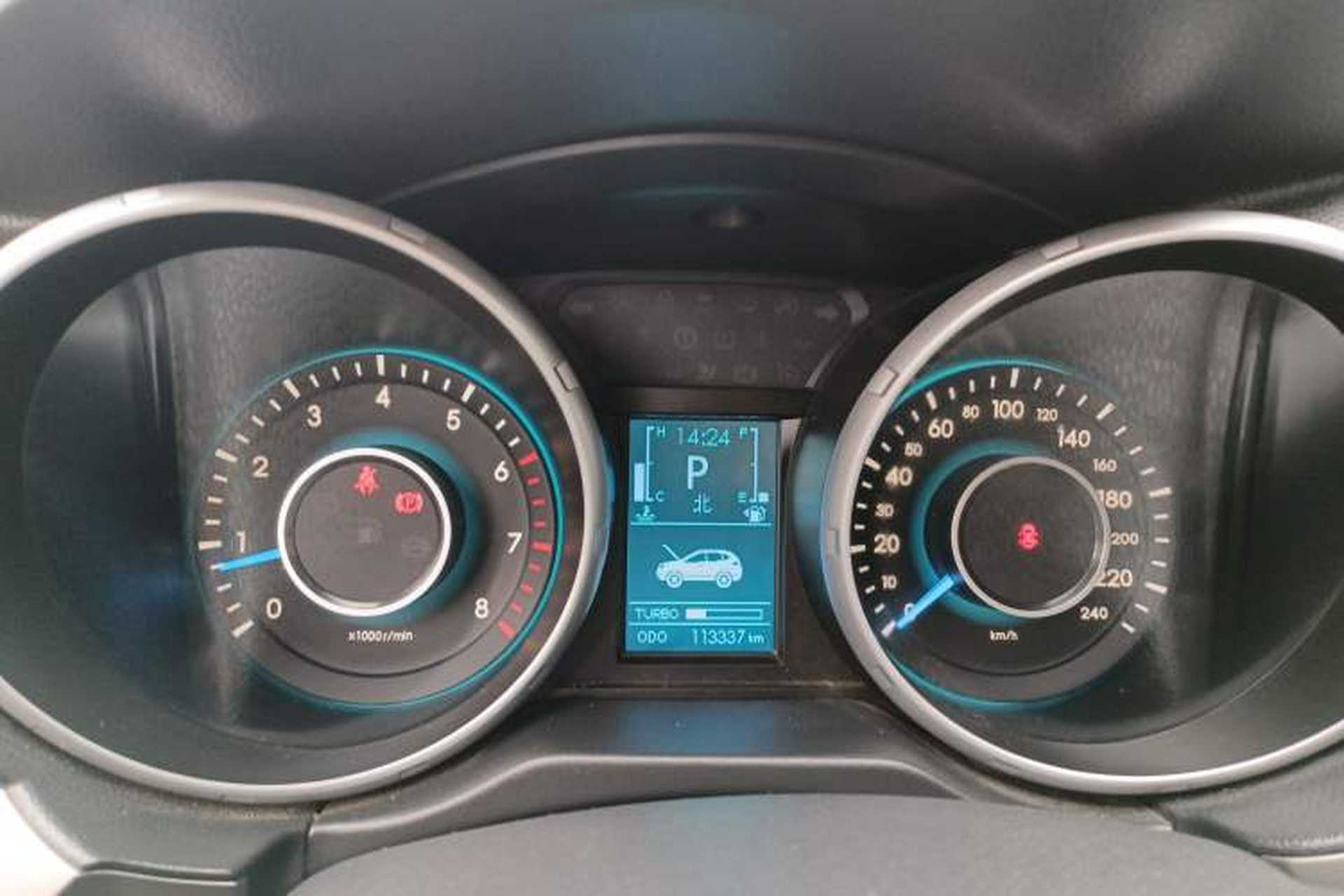 Used BAIC Senova X65 2015 2.0T automatic comfort version Instrument Cluster