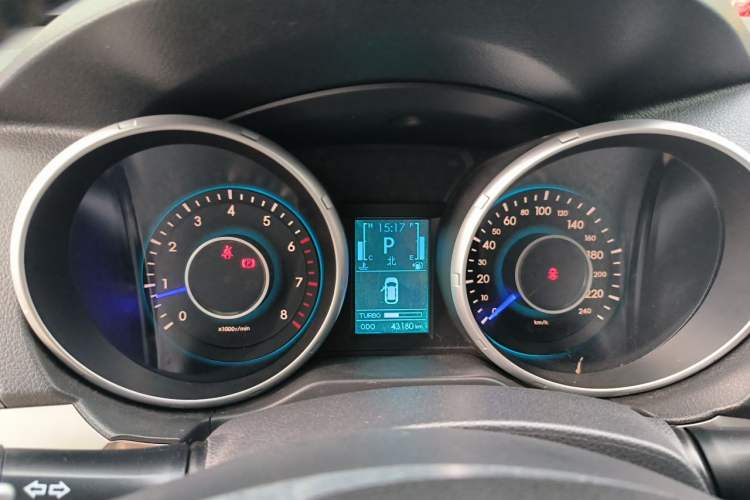 Used BAIC Senova X65 2015 2.0T Automatic Elite Model Instrument Cluster