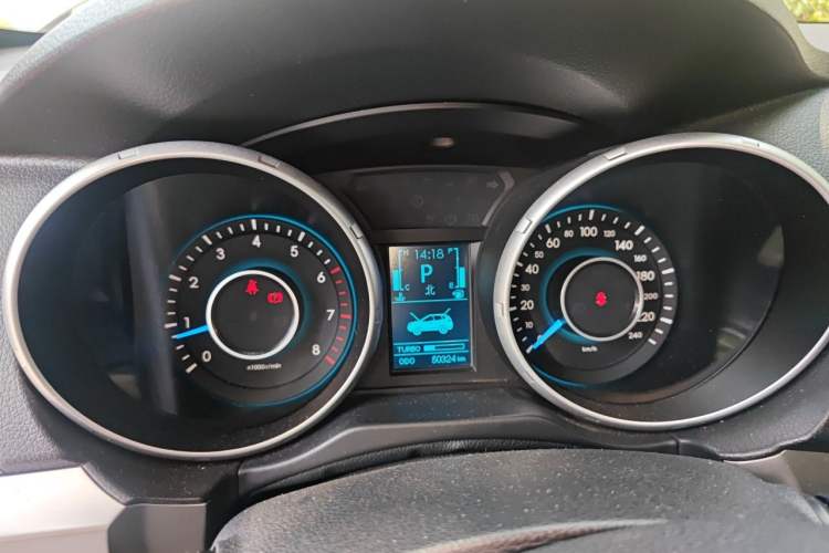 Used BAIC Senova X65 2015 2.0T Automatic Elite Model Instrument Cluster