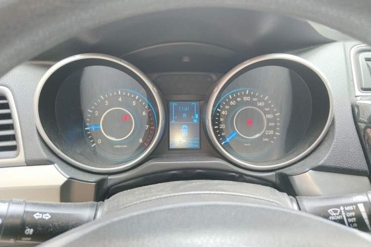 Used BAIC Senova X65 2015 2.0T manual Comfort trim level Instrument Cluster