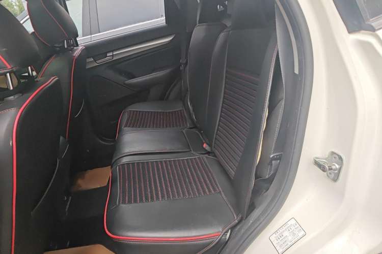 Used BAIC Senova X65 2015 2.0T Automatic Elite Model Interior 1