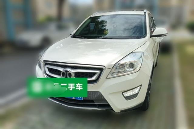 Ojetý BAIC Senova X65 2015 2.0T Manual Elite Edition