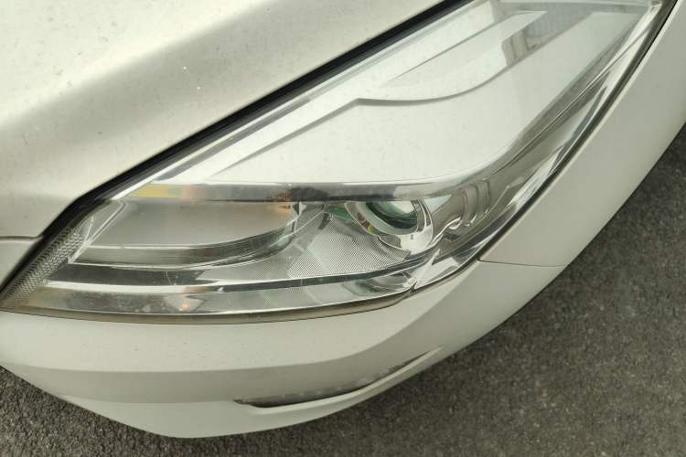 Used BAIC Senova X65 2015 2.0T Automatic Elite Model Left Front Headlight