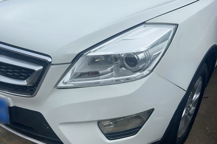 Used BAIC Senova X65 2015 2.0T automatic comfort version Left Front Headlight
