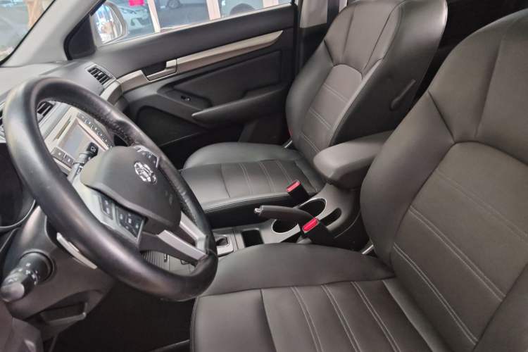 Used BAIC Senova X65 2015 2.0T automatic luxury version Left Front Seat