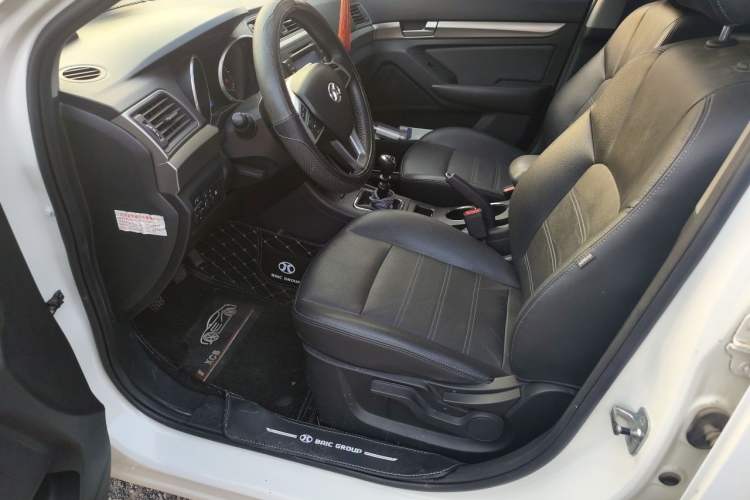 Used BAIC Senova X65 2015 2.0T Manual Luxury Edition Left Front Seat