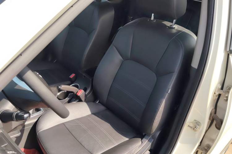 Used BAIC Senova X65 2015 2.0T Manual Elite Edition Left Front Seat