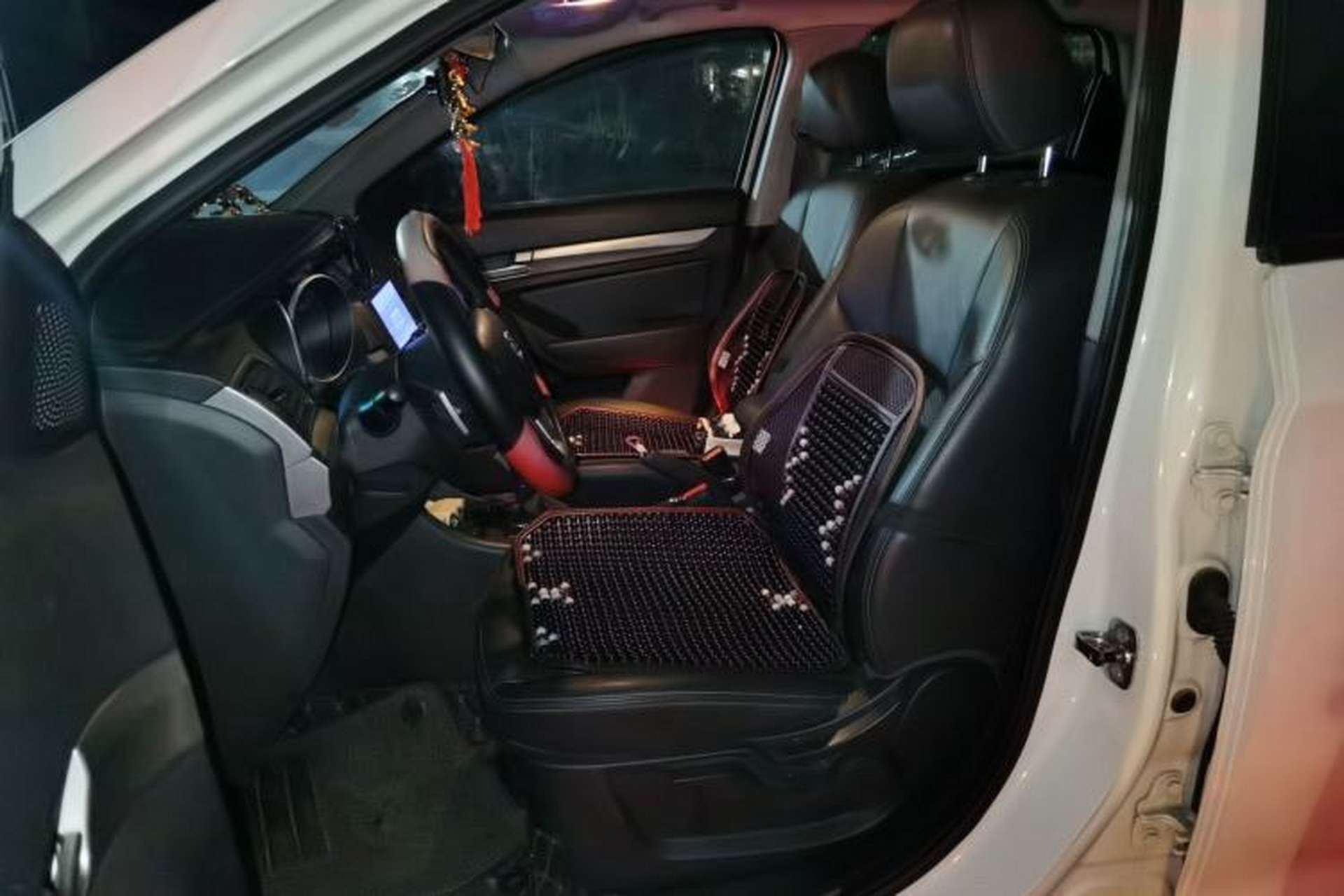 Used BAIC Senova X65 2015 2.0T automatic comfort version Left Front Seat