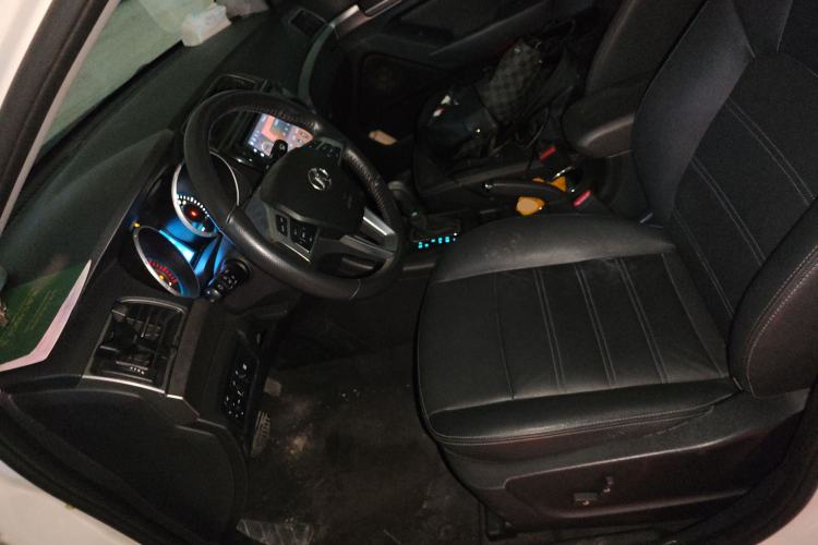 Used BAIC Senova X65 2015 2.0T Automatic Elite Model Left Front Seat