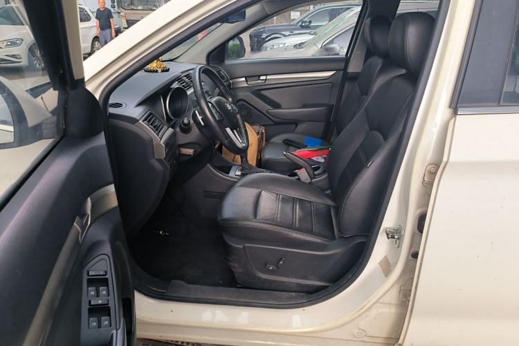 Used BAIC Senova X65 2015 2.0T Automatic Elite Model Left Front Seat