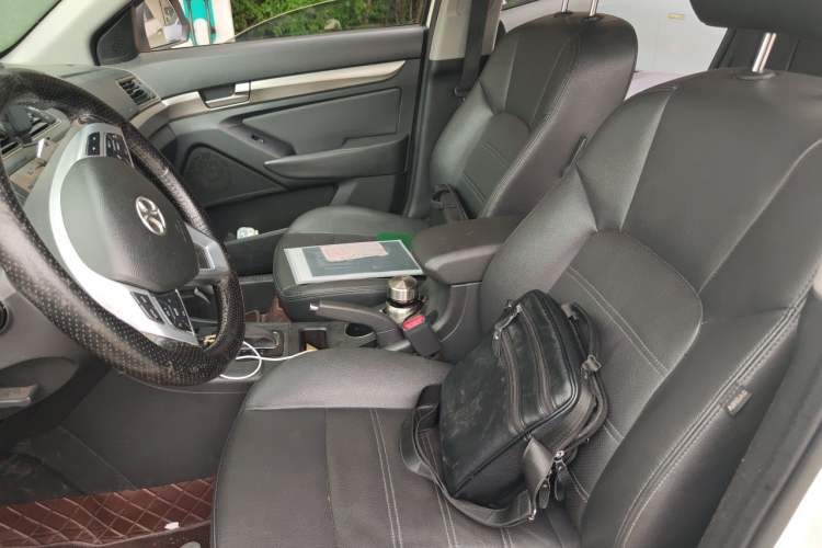 Used BAIC Senova X65 2015 2.0T automatic luxury version Left Front Seat