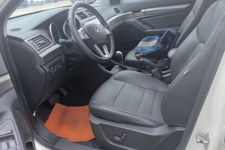 Used BAIC Senova X65 2015 2.0T Automatic Elite Model Left Front Seat
