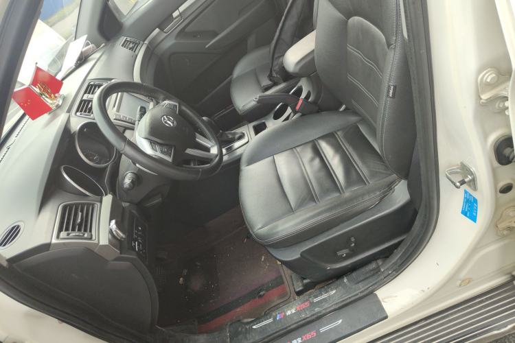 Used BAIC Senova X65 2015 2.0T Automatic Elite Model Left Front Seat
