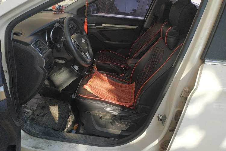 Used BAIC Senova X65 2015 2.0T manual Comfort trim level Left Front Seat