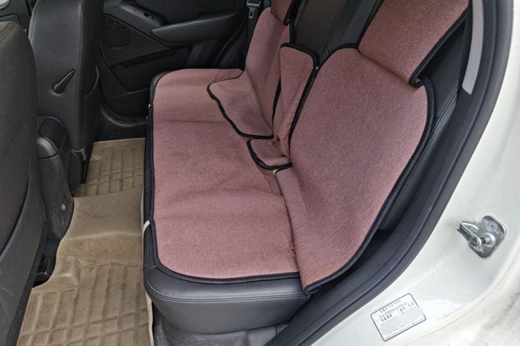Used BAIC Senova X65 2015 2.0T automatic luxury version Left Rear Seat