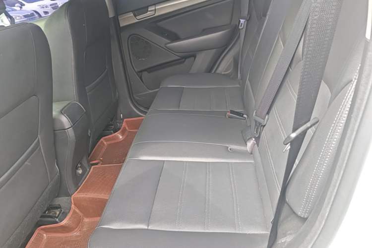 Used BAIC Senova X65 2015 2.0T Automatic Elite Model Left Rear Seat