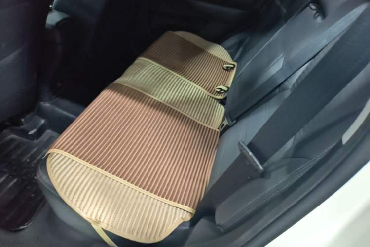 Used BAIC Senova X65 2015 2.0T Automatic Elite Model Left Rear Seat