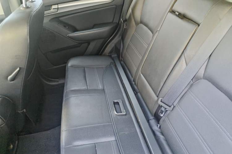 Used BAIC Senova X65 2015 2.0T Manual Luxury Edition Left Rear Seat
