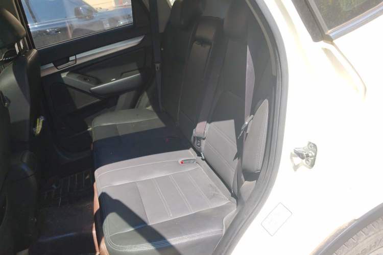 Used BAIC Senova X65 2015 2.0T Manual Elite Edition Left Rear Seat