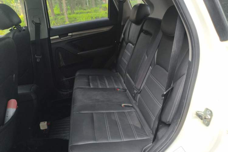 Used BAIC Senova X65 2015 2.0T Automatic Elite Model Left Rear Seat