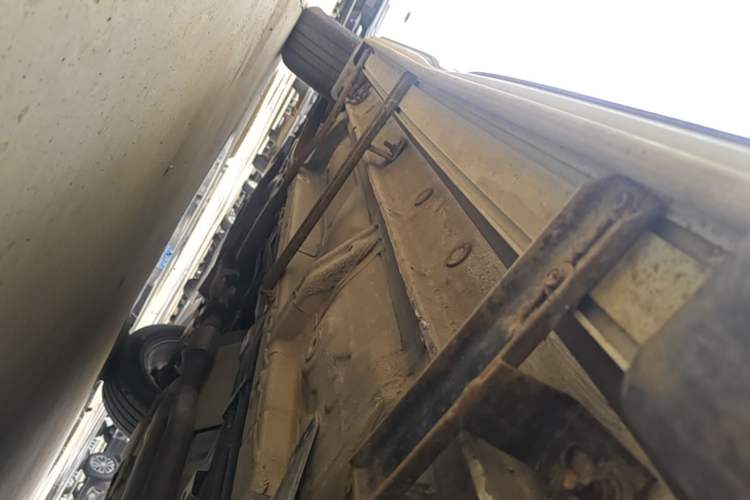 Used BAIC Senova X65 2015 2.0T Automatic Elite Model Left Side Sill