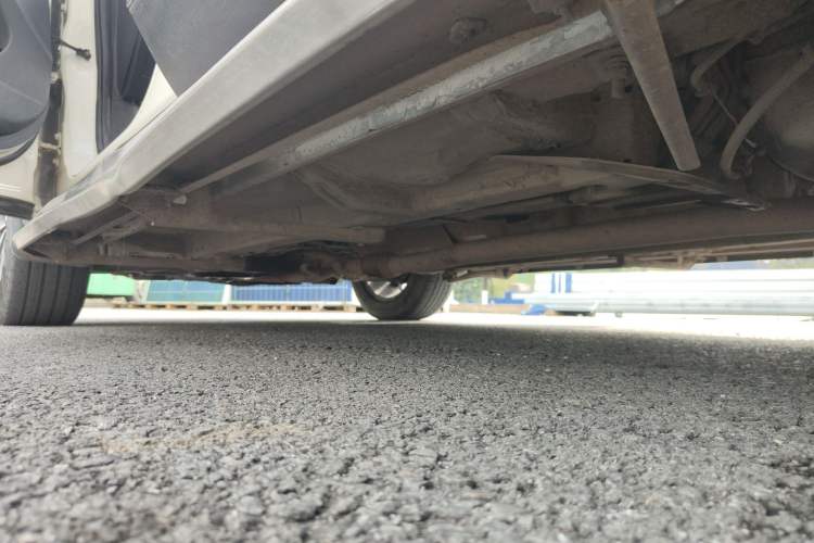 Used BAIC Senova X65 2015 2.0T Automatic Elite Model Left Side Sill