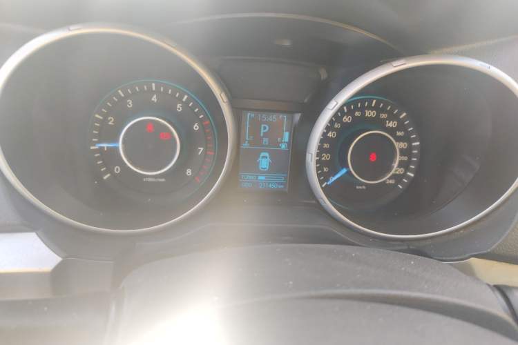 Used BAIC Senova X65 2015 2.0T Automatic Elite Model Odometer Close Up