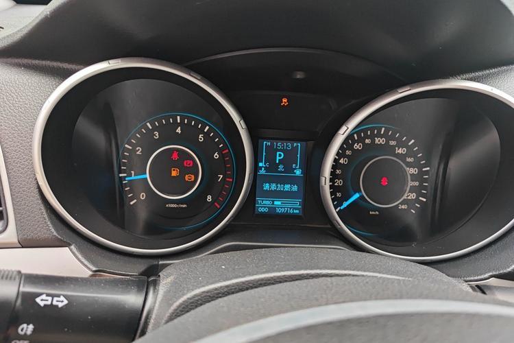 Used BAIC Senova X65 2015 2.0T Automatic Elite Model Odometer Close Up