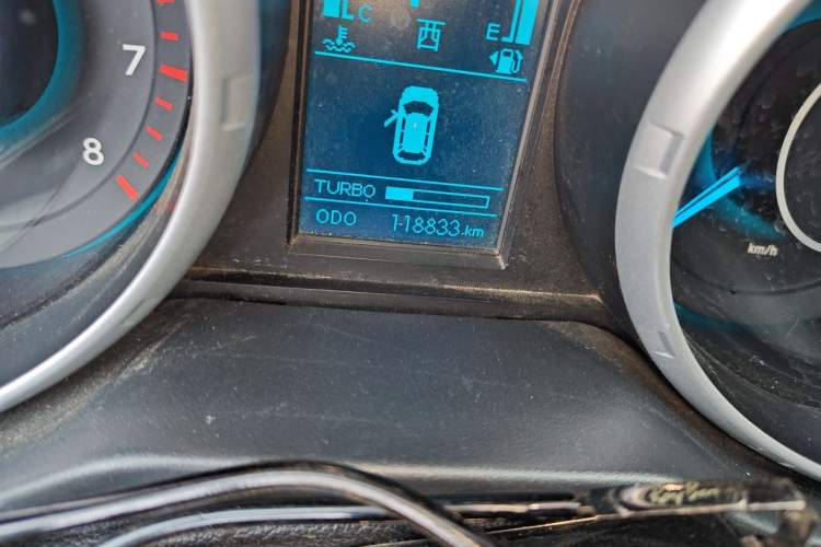Used BAIC Senova X65 2015 2.0T Automatic Elite Model Odometer Close Up