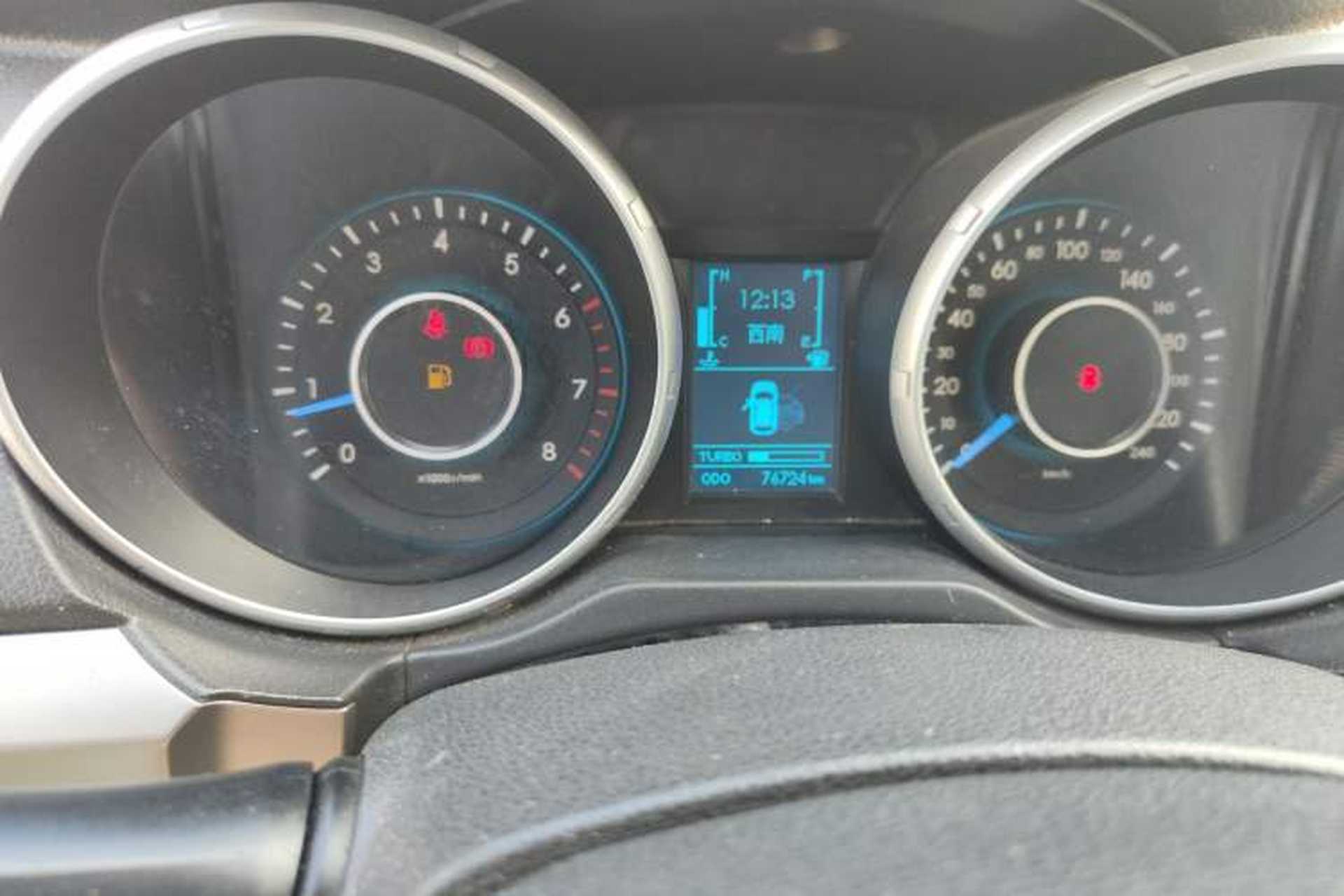 Used BAIC Senova X65 2015 2.0T manual Comfort trim level Odometer Close Up